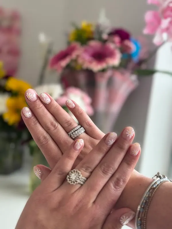 First nail spa Buffalo Grove — Nail salon in Buffalo Grove